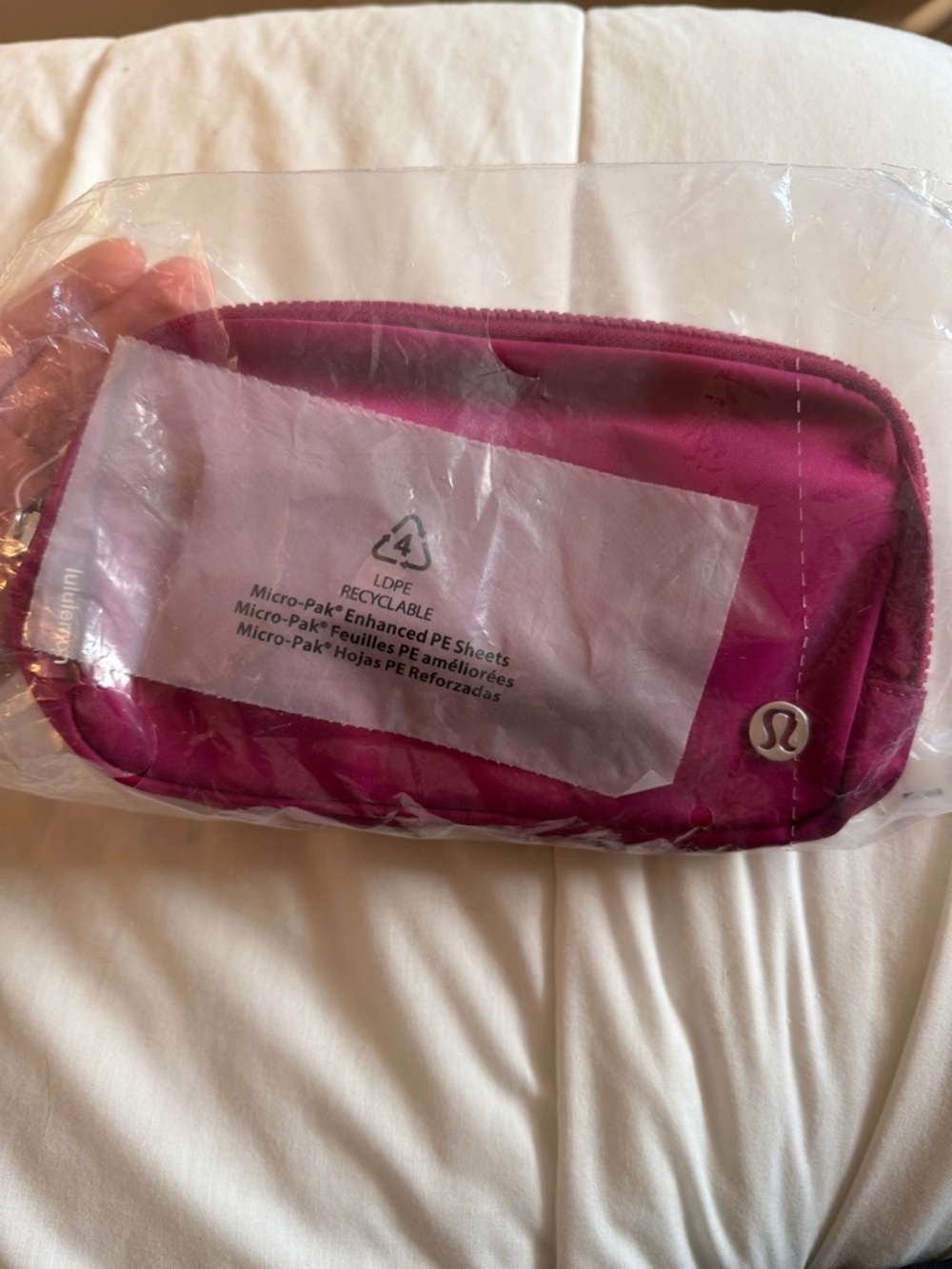 Lululemon Everywhere Belt Bag fanny pack pink purple berry - Picture 2 of 10